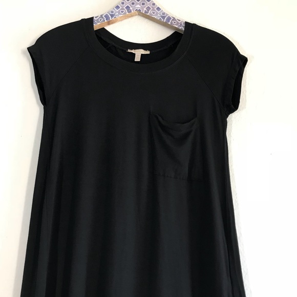 SOLD Bordeaux Black A Line Top w Accordion back - Picture 2 of 8